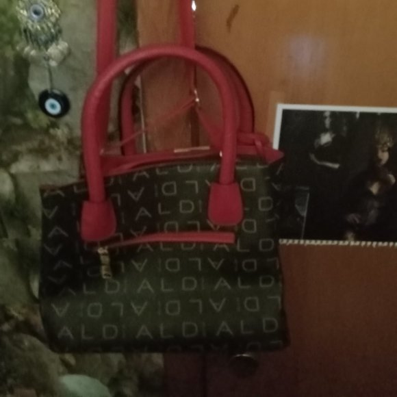 Aolida brand purse - Picture 1 of 5